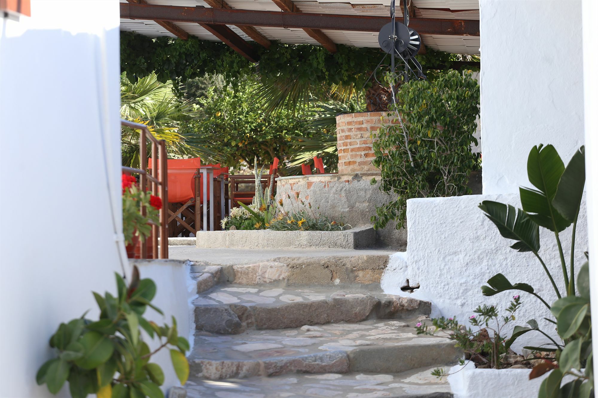 Oasis Rooms & Studios In Галиссас Экстерьер фото